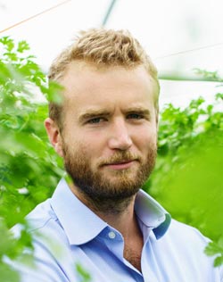 Alex-Fisher-Saturn-Bioponics